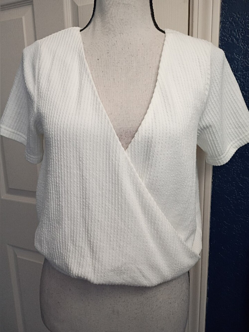 Lulu's White Textured Surplice Short-Sleeve Blouse